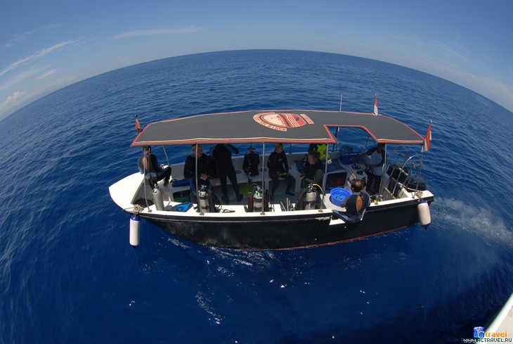 -   . ,  North Sulawesi Aggressor