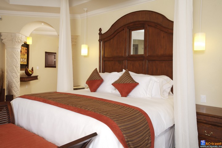 The Royal Cancun, , 